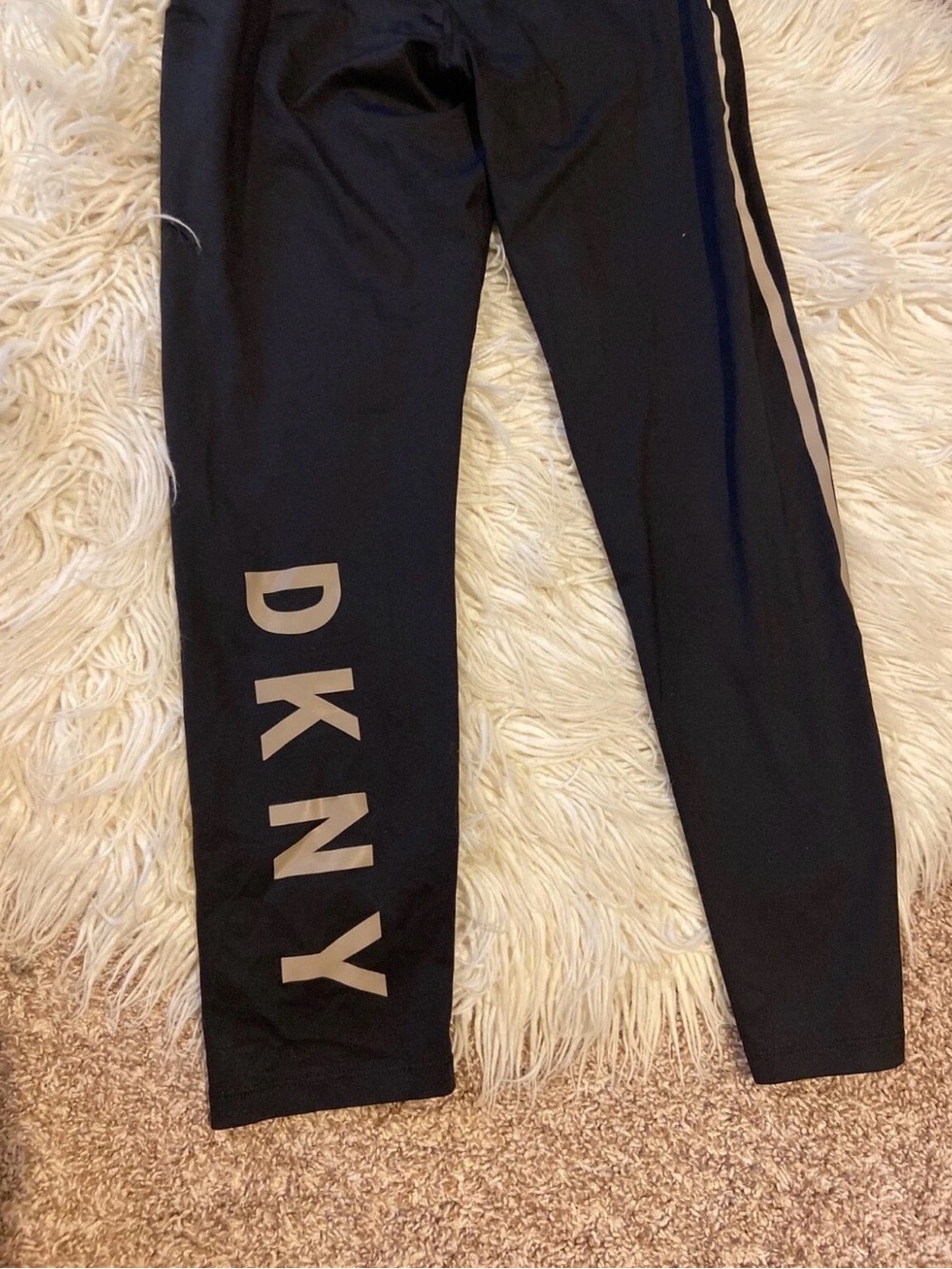 DKNY sz large Black Athletic Leggings with Side Stripes